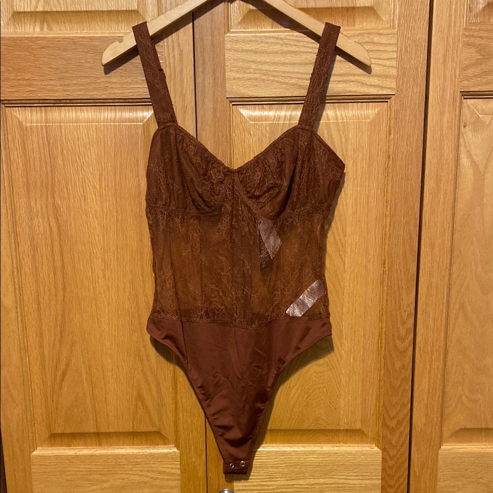 Danielle Bernstein Lace Thong Bodysuit Adjustable Straps Size 12 new